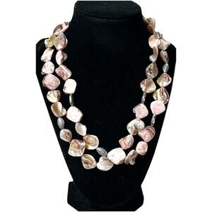 Vintage 80s 2-Strand Mother of Pearl Necklace Pink Lavender Shell Beads 18–20”